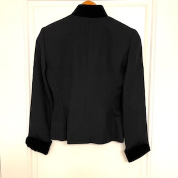 Christian Dior 100 % Pure Wool Velvet Black Gold CD Logo Zip Jacket and Skirt - Picture 4 of 11